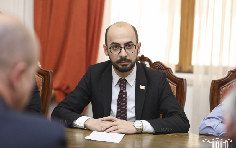 Paşinyanın partiyası: Ermənistanın Bakıda keçiriləcək iqlim sammitində iştirakı barədə danışmaq tezdir
