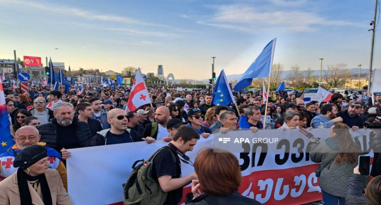 Gürcüstanda  genişmiqyaslı aksiya keçirilir: nəqliyyatın hərəkəti məhdudlaşdırıldı