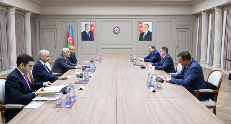 Əli Əsədov İqor Petrişenko ilə görüşüb
