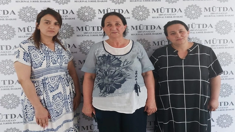 Ana və iki qızı imtahanda yüksək bal topladılar