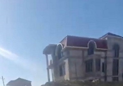 Mərkəz direktoru Masazırda yarım milyonluq villa tikdirir? - FOTOLAR