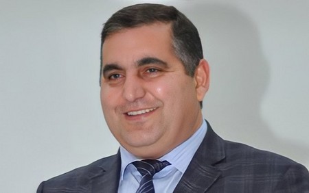 Nazirlikdəki “alkaşlar” - Konyakı stəkanla içirmişlər...