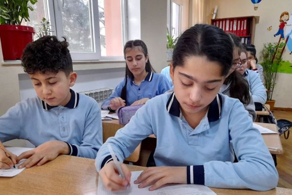 Şagirdlərin elektron yerdəyişməsi prosesinə başlanılır - BU GÜNDƏN