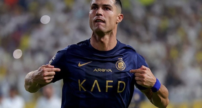 Ronaldu futbol tarixində növbəti ilki reallaşdıra bilər