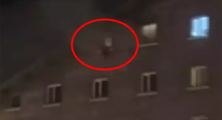 Yanğından xilas olmaq üçün bu yola əl atdılar - Video/Fotolar