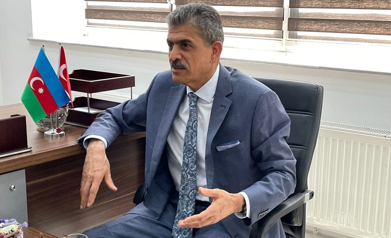 "Analizlə məşğulam" - Partiyası ləğv olunan Sülhəddin Əkbər
