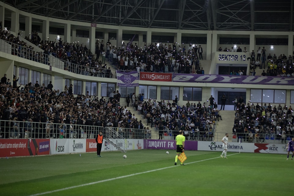 Sumqayıtlılar rekordla futbolu sevdiklərini sübut etdi - YAZI