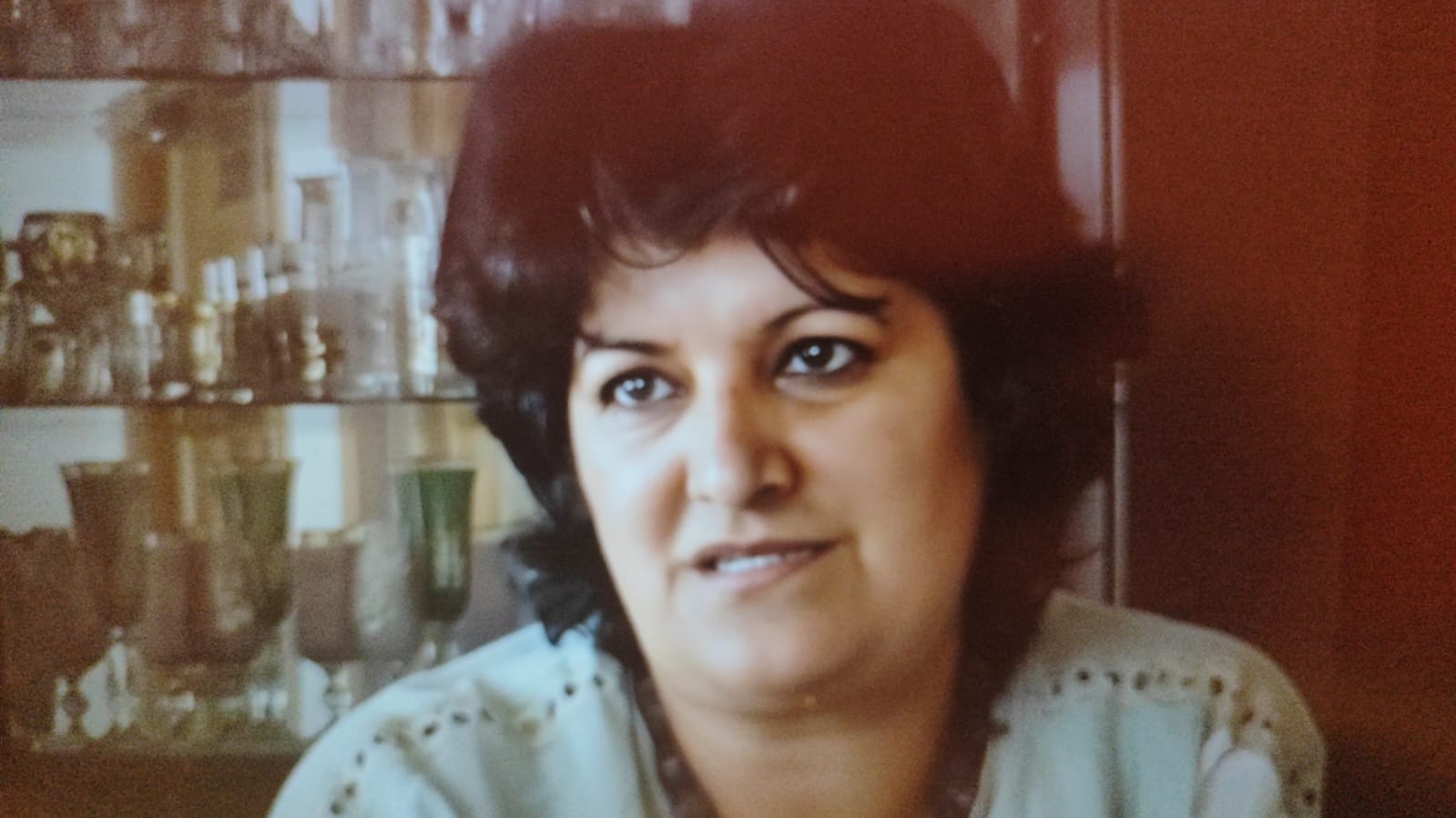 51 yaşında tələbə olan qadın: “Dedilər ki, ay xala, get, qablarını yu”