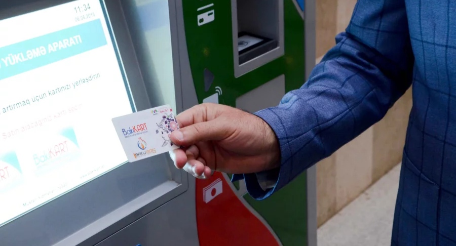 Metro və avtobus turniketlərdən keçmək üçün niyə bank kartlarından istifadə olunmur? (VİDEO)
