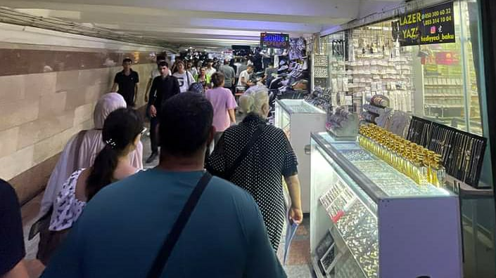 20 Yanvardakı mağazalar deputatlığa namizədin şok statusundan sonra bağlanıb - FOTOLAR
