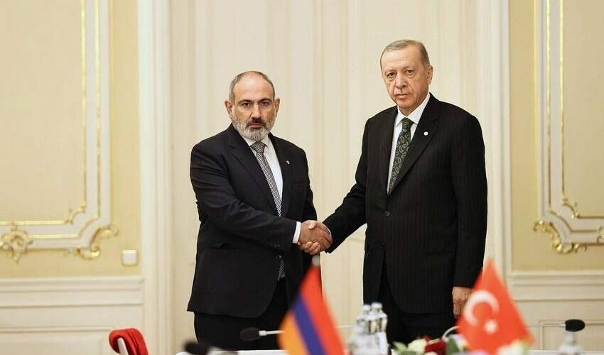 Manukyan: “Paşinyan Ərdoğanın ayağına getdi”