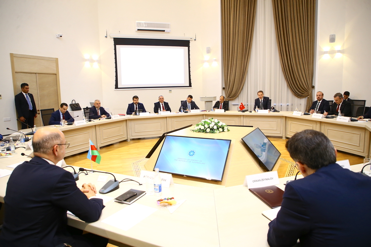 Bayraktar:  "İğdır-Naxçıvan Qaz Boru Xəttində işlər sürətlə davam edir."