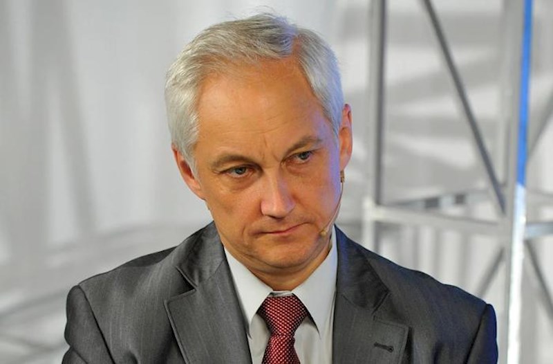 Putin müdafiə naziri postuna onun namizədliyini irəli sürdü