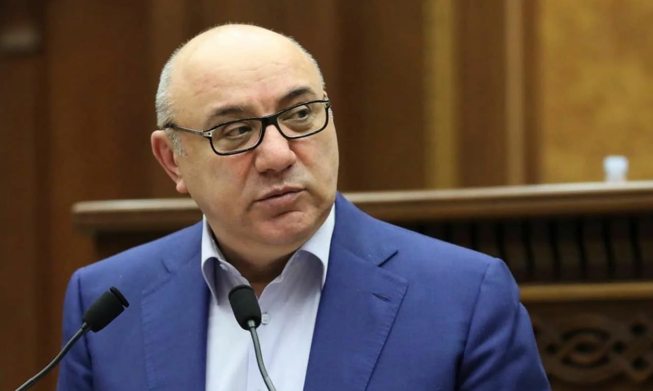 Paşinyan öz partiyasından olan deputatı Rusiyaya səfir göndərir