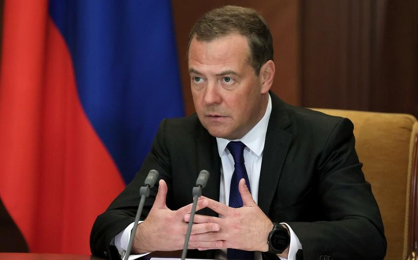 “Bu, nüvə blefi deyil” - Medvedev bu dəfə strateji nüvə silahı ilə hədələyir