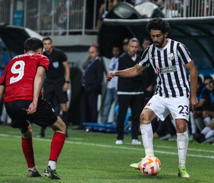 "Neftçi" ilə yolları ayrıldı