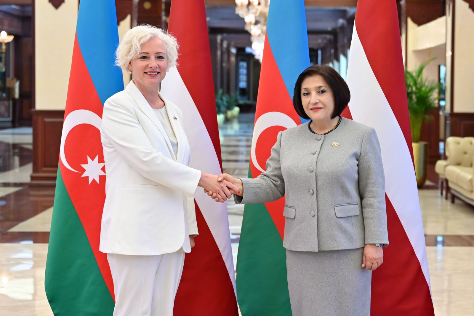  Sahibə Qafarova Latviya Respublikası Seyminin sədri ilə görüşüb