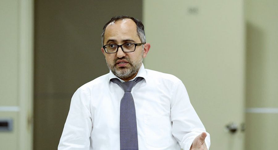 ""Uşaq pulu"na vəsait yoxdursa, niyə beləsi eyni vaxtda dövlətdən də maaş alsın, vəkil kimi müştərisindən də?!"