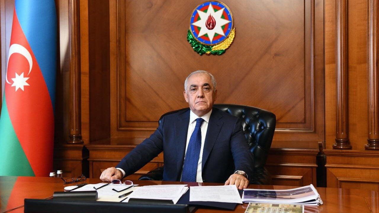 Baş nazir daha bir qərar imzaladı