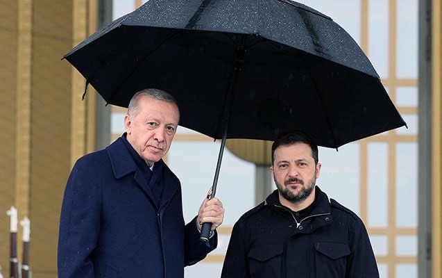 “Sizin çətiriniz altında “Türk axını”nı niyə hədəf alır?” - Lavrovun Ankaraya zəngi