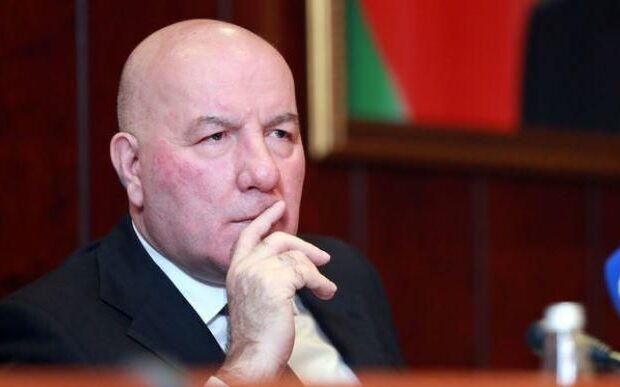 “Elman Rüstəmov Mərkəzi Bankdan 2,5 milyon manat qanunsuz kredit götürüb”