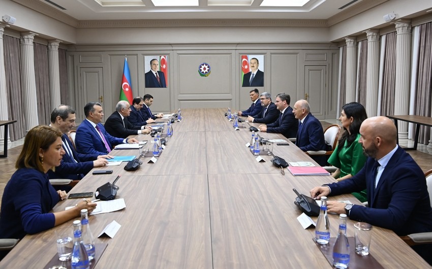 Əli Əsədov, Serbiya mədəniyyət naziri ilə ticarət əməkdaşlığını gücləndirmək üzrə görüşdü