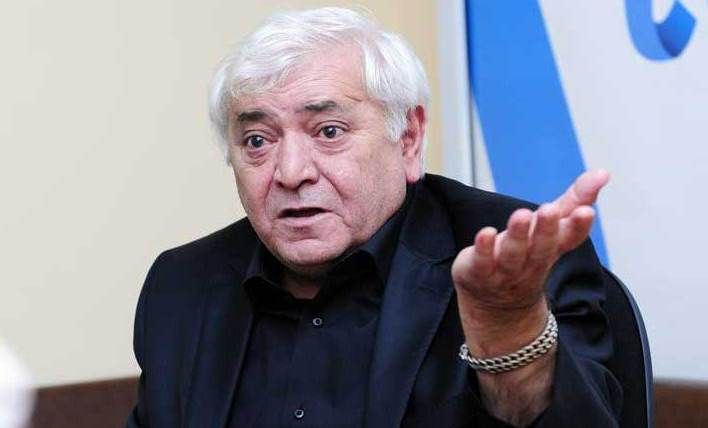 Deputat od püskürdü: “Polisi öldürən qatil sağ ələ keçirilməməlidir”