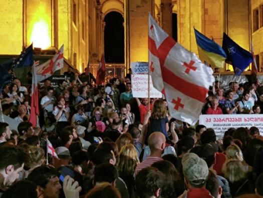 Gürcü müxalifəti Tiflisdə yenidən mitinq KEÇİRƏCƏK