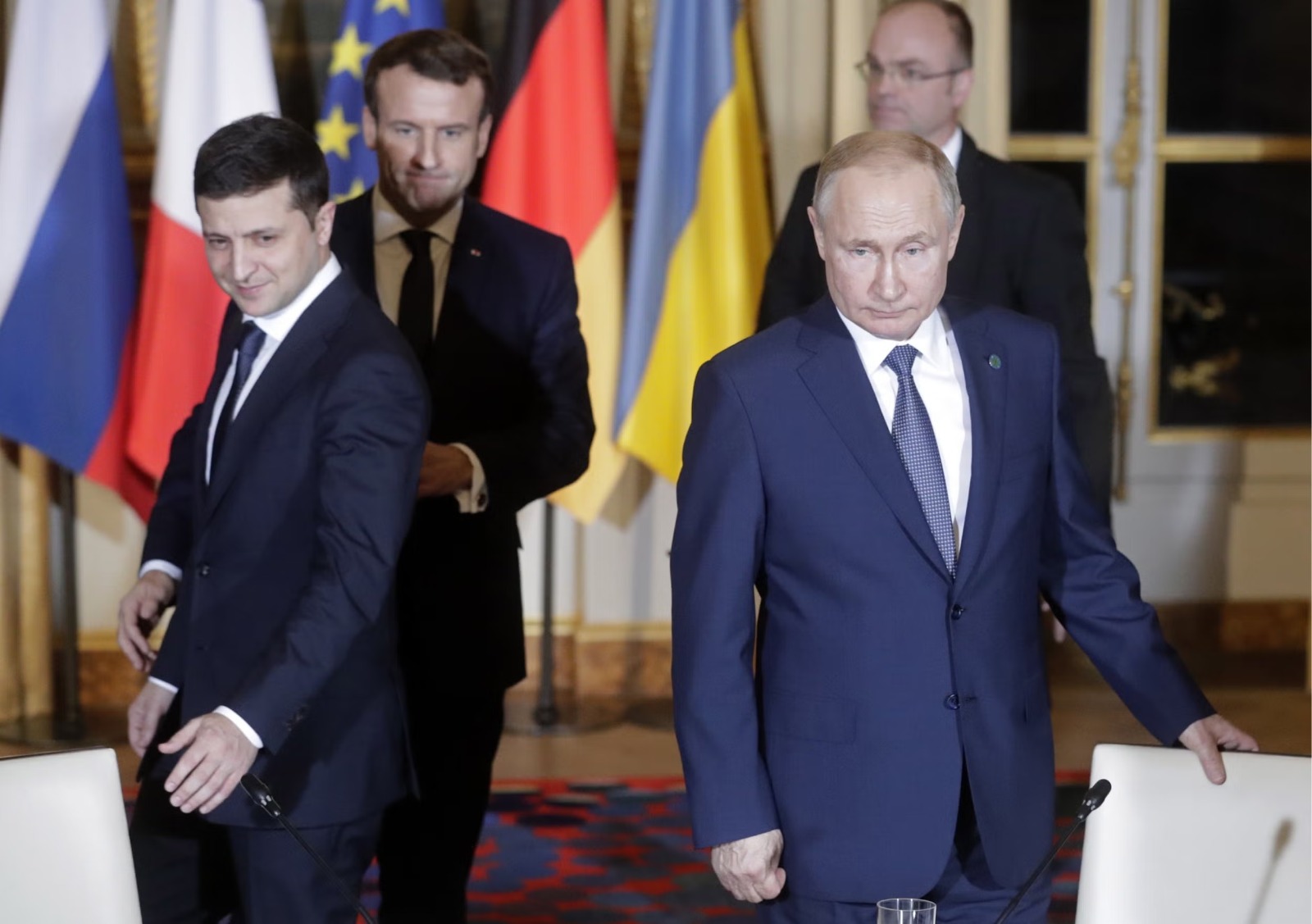 “Danışıqlar dayanıqlı sülhə gətirməyəcək” - “Putinin şərtləri Ukraynanın kapitulyasiyası deməkdir”