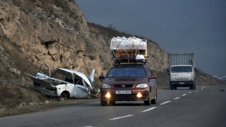 SON DƏQİQƏ: Ermənilər Azərbaycanla həmsərhəd rayonları tərk edirlər