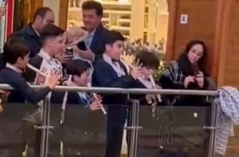 Təbrizdə uşaqların “Bu qala daşlı qala” oxuması gündəm oldu – Video