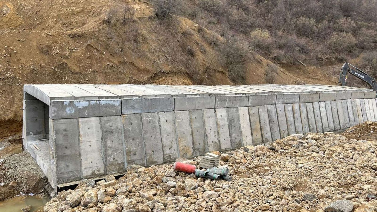 Ermənistan İranla sərhəddə tunel tikəcək