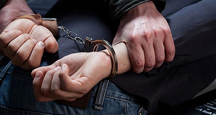 İranlı "Hacı"nın 60 kilo narkotikini Azərbaycana gətirənlər tutuldu 