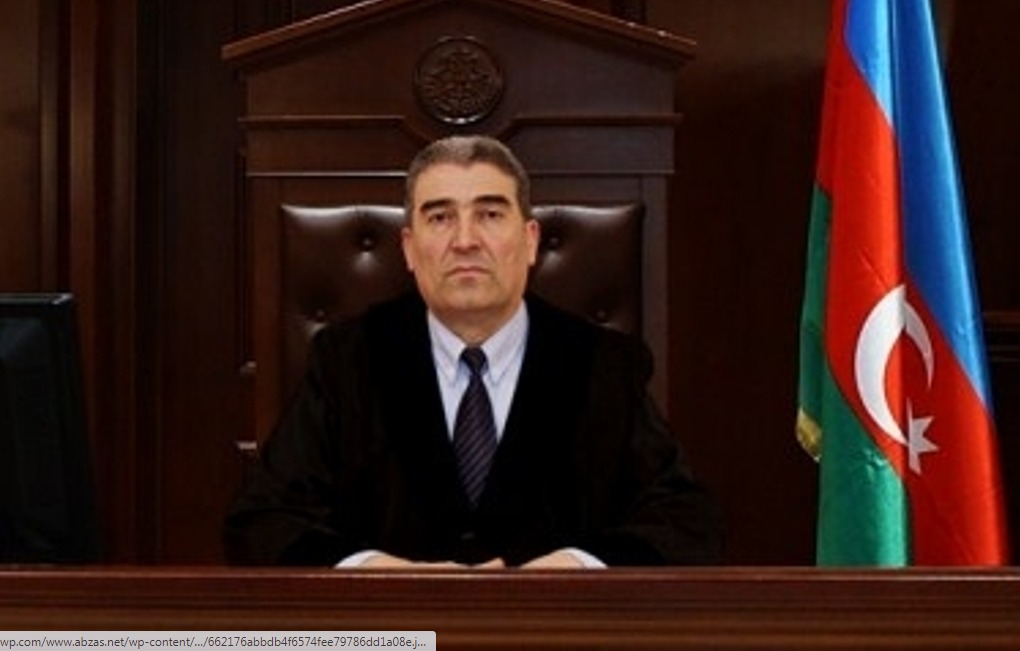​Rüşvət almaqda ittiham olunan sabiq hakimlə bağlı yeni - Qərar