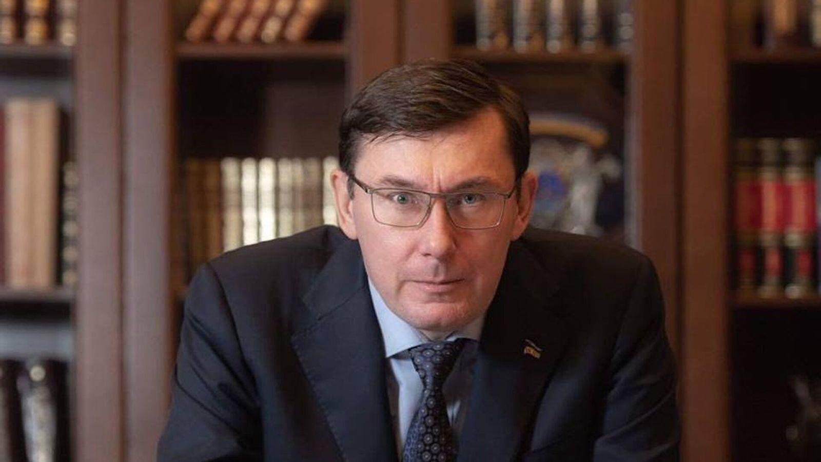 Zelenski sülh prezidenti olmağa və Ukraynanı tərksilah etməyə hazırlaşır - Yuri Lutsenko