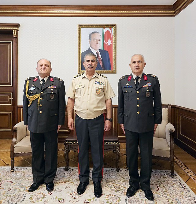 Zakir Həsənov Türkiyənin yeni hərbi attaşesini qəbul edib