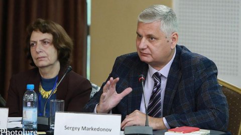 “İRƏVANLA TEHRAN ARASINDA HANSI OXDAN SÖHBƏT GEDƏ BİLƏR?” – “Guya Moskva necə desə, elə də olacaq Elə deyil”