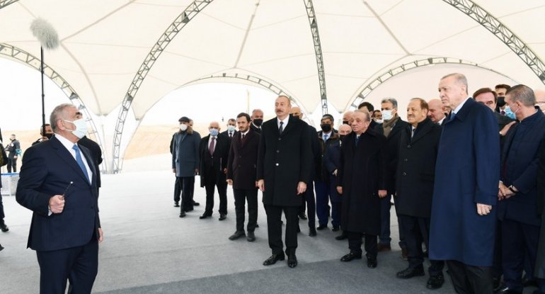 Ərdoğan: "Ermənistan sərhədinə qədər gedirsiniz, elədirmi?" 