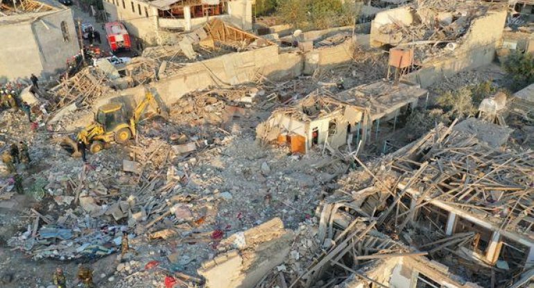 Almaniyalı həkimlər ermənilərin bombaladığı ƏRAZİYƏ GEDİB