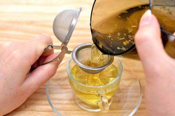 Çobanyastığı və sürvə qarışımı – Boğazda virusu öldürürmü?
