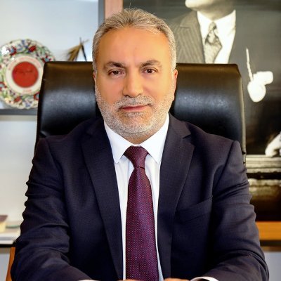 “Oxumaq istəməyən gənclər Türkiyəyə gəlməsinlər” – Rektor Ahmet Karadağ