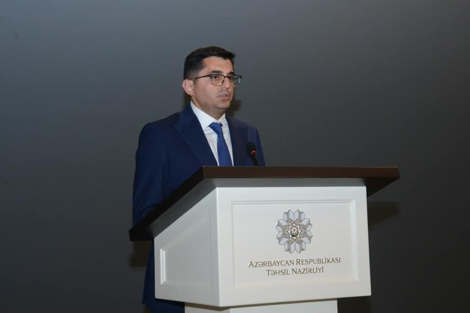 Azərbaycan dilinin tədrisində nəyi dəyişməli?
