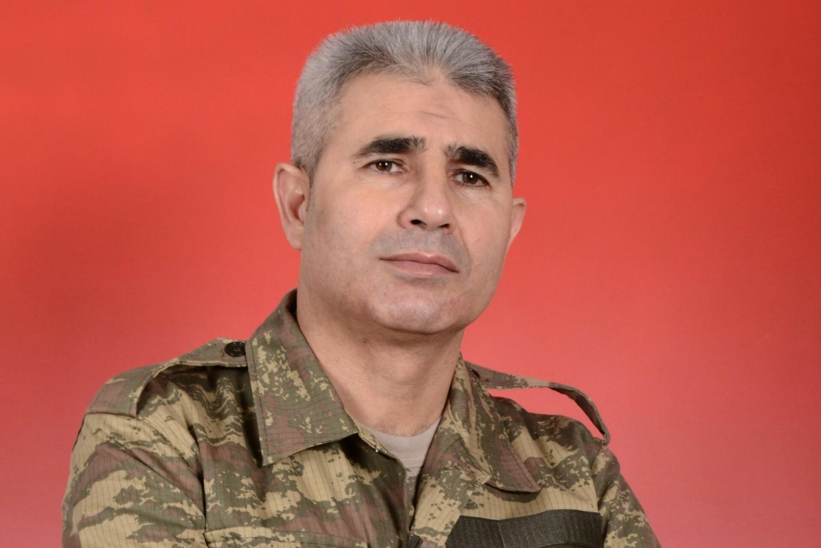 Komandirin son tapşırığı: Kim istəyir, qayıtsın...