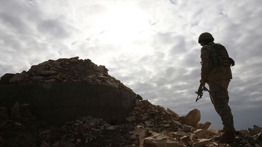 PKK terrorçuları təslim oldular
