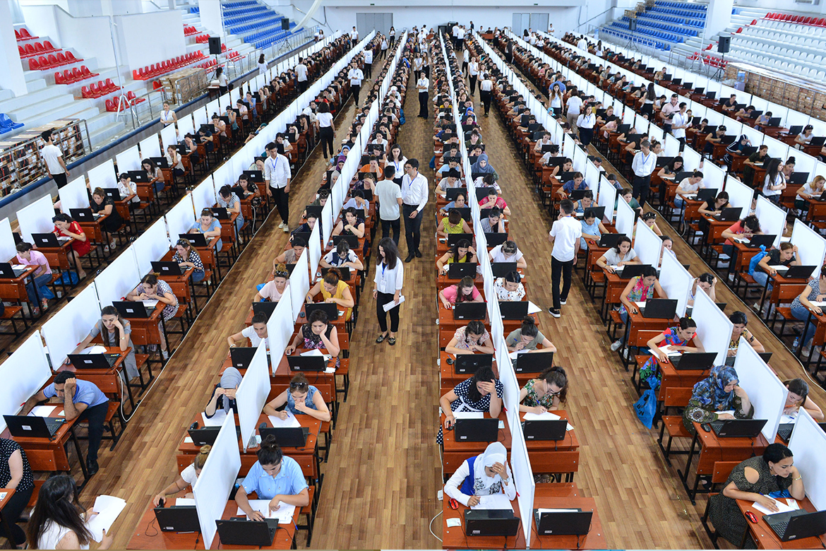 Müəllimlərin işə qəbulunda biabırçı mənzərə…