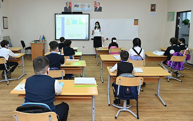 Şagirdin adından saxtakarlıq edən müəllimə CİNAYƏT İŞİ AÇILDI