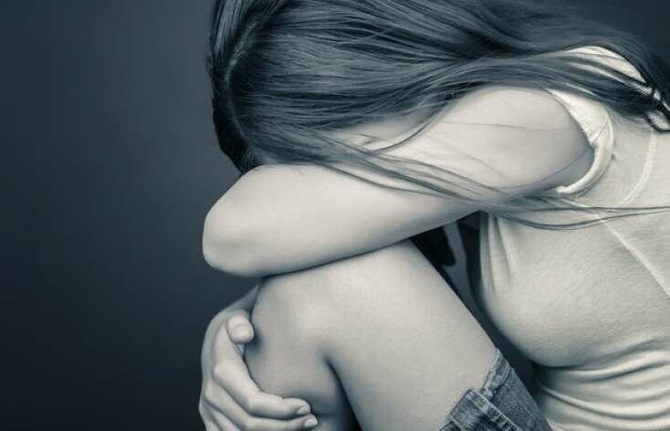 16 yaşlı qızı evə çağırıb içkisinə yuxu dərmanı atdı: Sonra dəhşət törətdi - FOTO