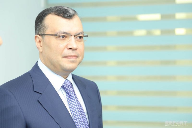 “Hörmətli Sahil müəllim, həmin 30 min manatı ehtiyacı olan 30 ailəyə yardım kimi paylayın”