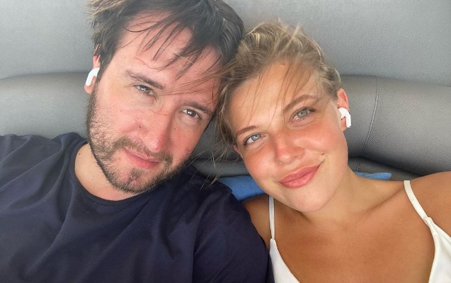 Teymur nişanlısı ilə yeni fotosunu paylaşdı