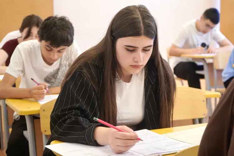"Düzgün ixtisas seçimi cəmiyyətin inkişafına da böyük töhfə verir" - Psixoloq